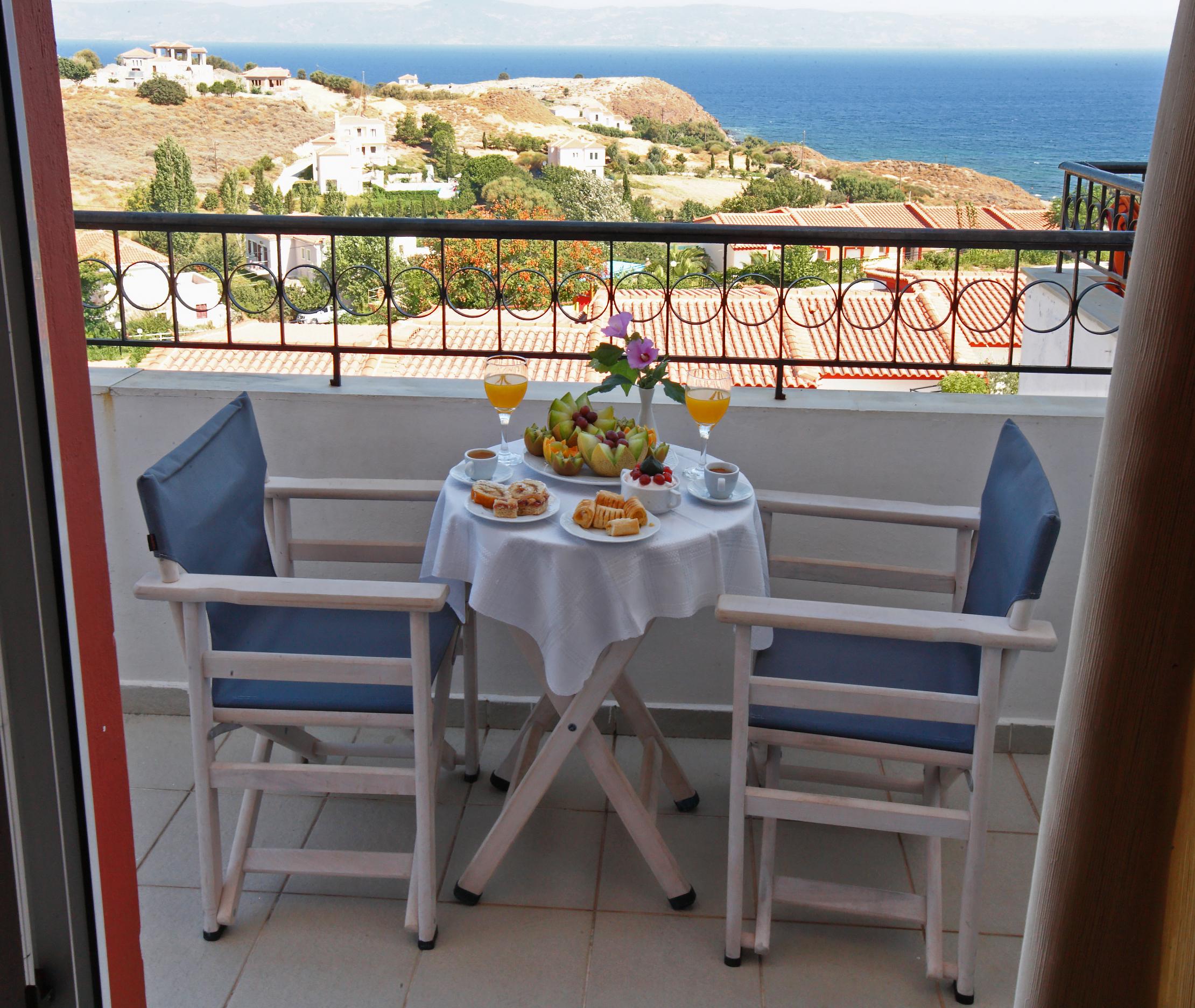 Belvedere Aeolis Hotel Митимна Экстерьер фото
